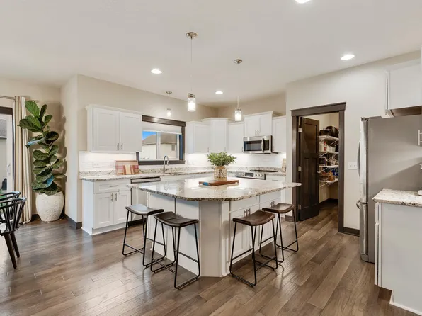 27645 Kaden St, Elko New Market, MN 55020