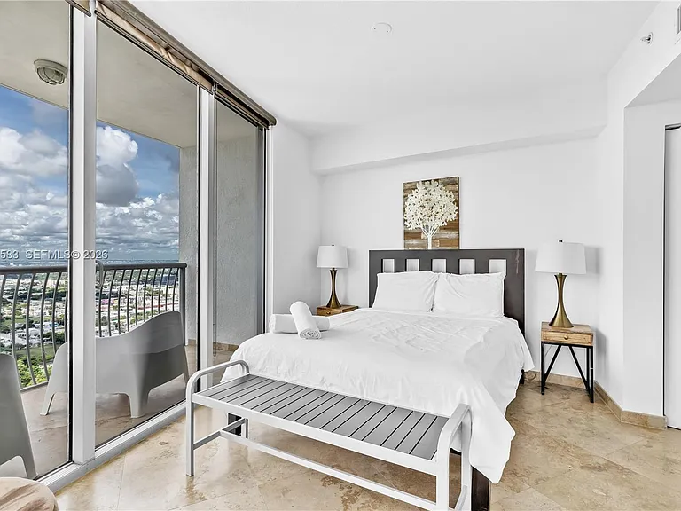 1750 N Bayshore Dr #5014 — Photo 28