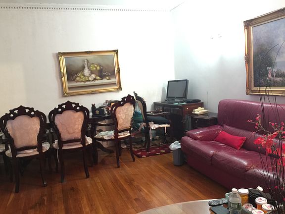 5th image of 5611 43rd Ave