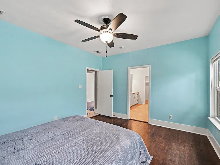 130 Groveland Pl — Photo 9