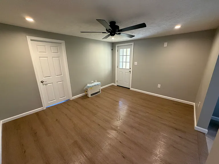 730 Boulevard Ave #2 — Photo 4