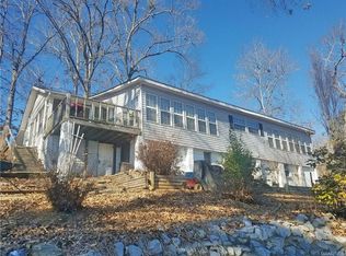 250 Briar Loop Rd, Deatsville, AL 36022