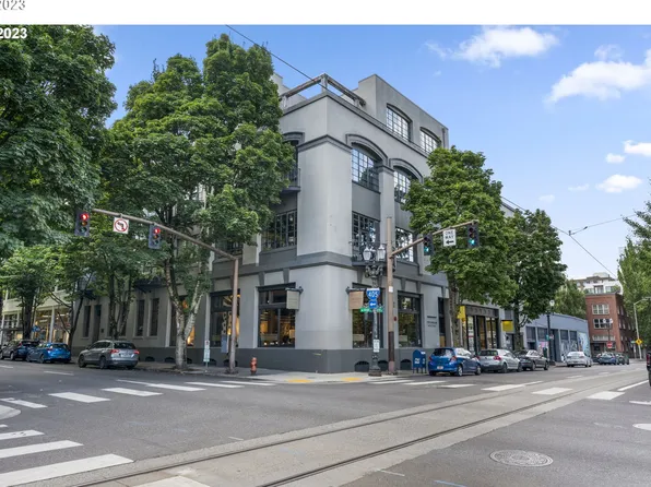 1011 NW Glisan St Unit 203, Portland, OR 97209