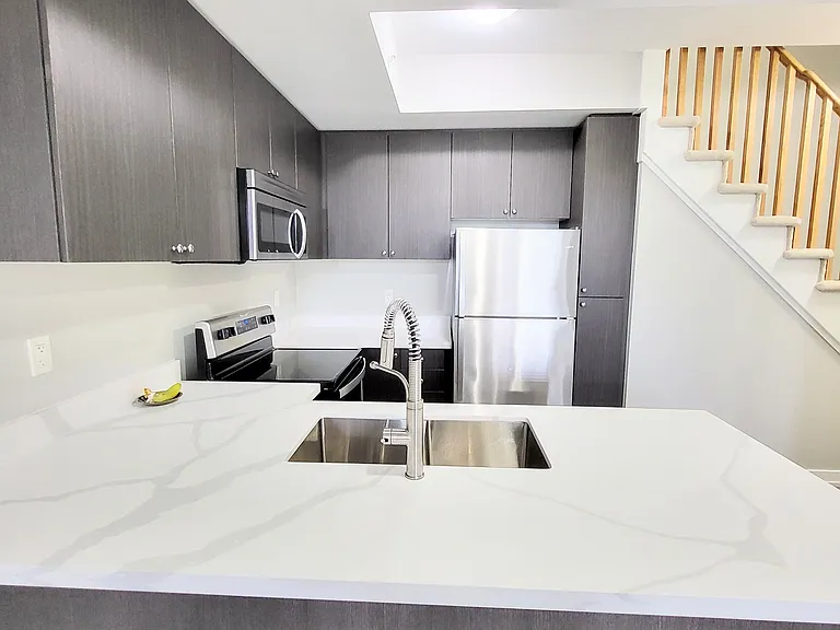 1555 Kingston Rd #204 — Photo 6