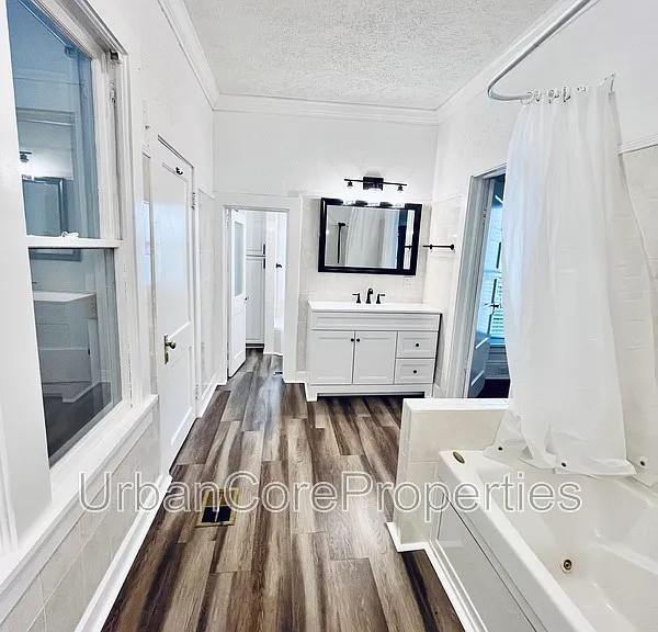 235 7th Ave N #2 — Photo 12