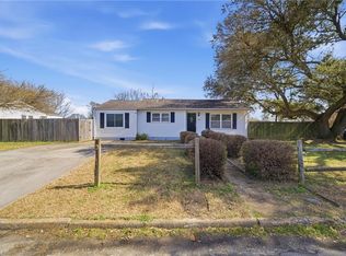 1600 Hedgerow Dr, Virginia Beach, VA 23455