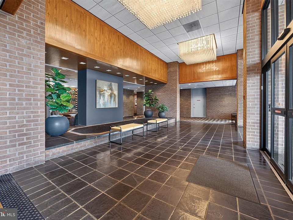 1st image of 1800 Old Meadow Rd APT 101