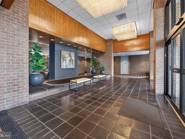 1800 Old Meadow Rd APT 101, Mc Lean, VA 22102