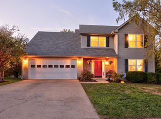 526 Martin Dr, Versailles, KY 40383