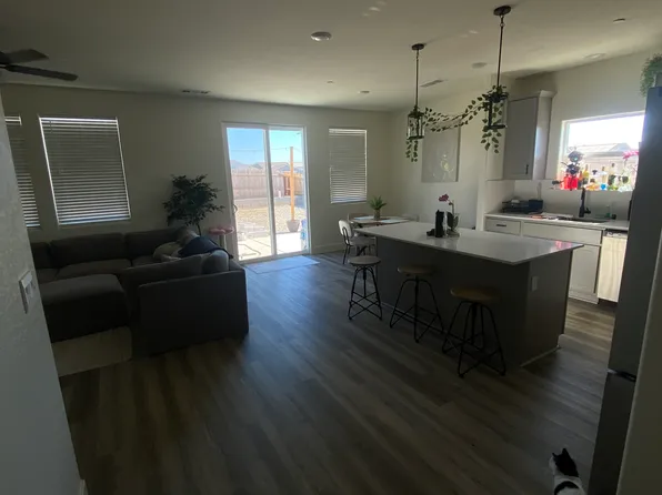 704 Stephanie Dr, Merced, CA 95348