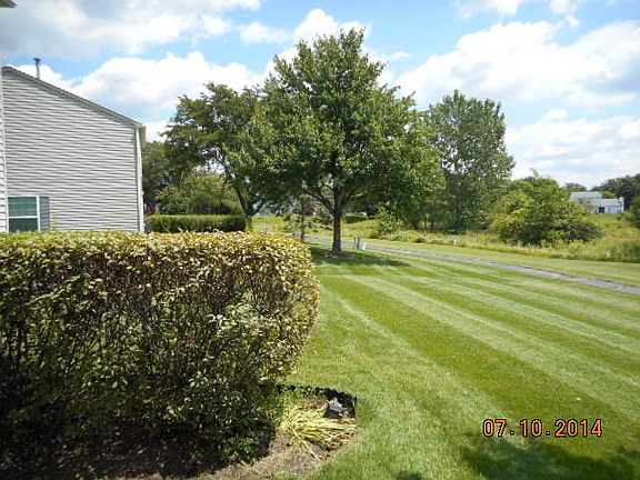 4th image of 1633 College Green Dr