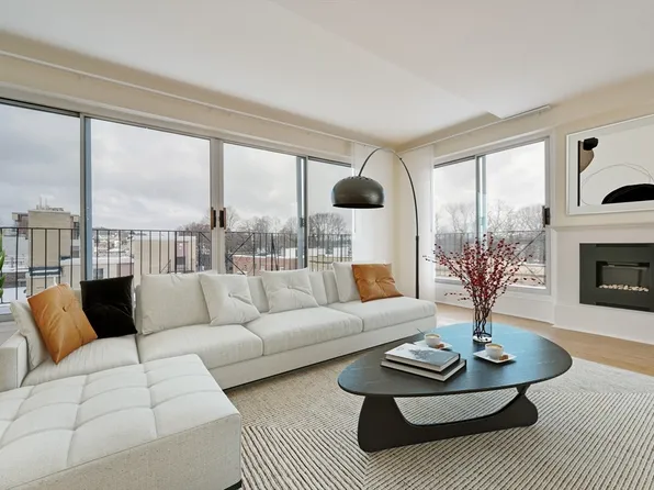 131 Sewall Ave APT 61, Brookline, MA 02446
