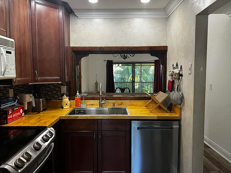3939 NE 5th Ave #A208 — Photo 4