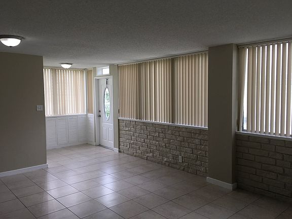 2nd image of 11705 NE 9th Ave