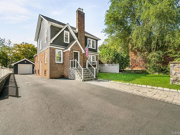 3rd image of 51 Lake Road