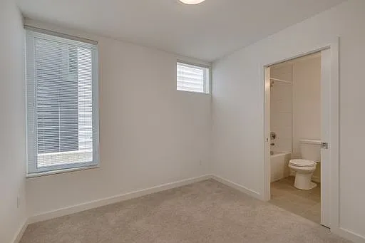 130 W Florentia St — Photo 9