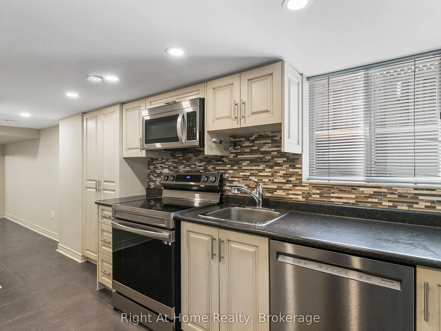 1 bed, $1,500 — Photo 2