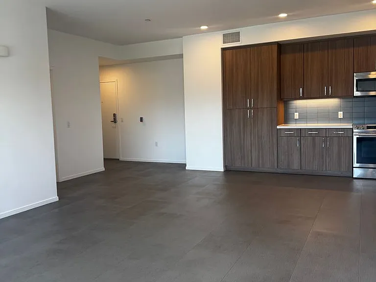 The Californian Coastal Apartments — Photo 89