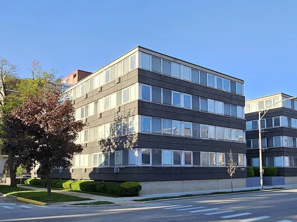7251 Randolph St APT C5, Forest Park, IL 60130
