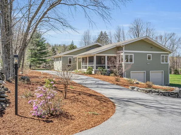 17 Whitney Rd, Stow, MA 01775