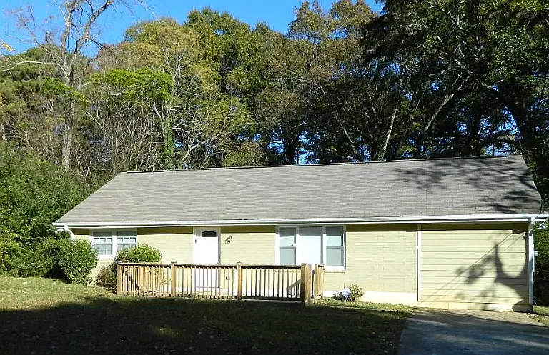 4244 Canby Ln — Photo 1