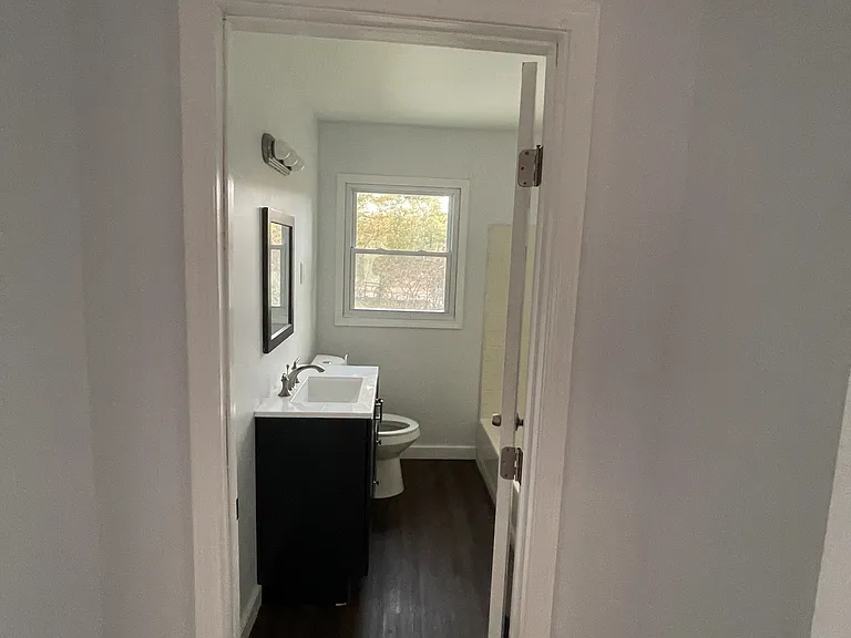 3225 Gifford St — Photo 4