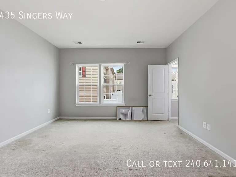 7435 Singers Way — Photo 12