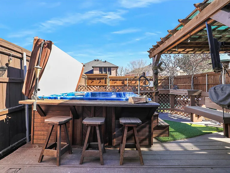 11536 Las Polamas Dr — Photo 16