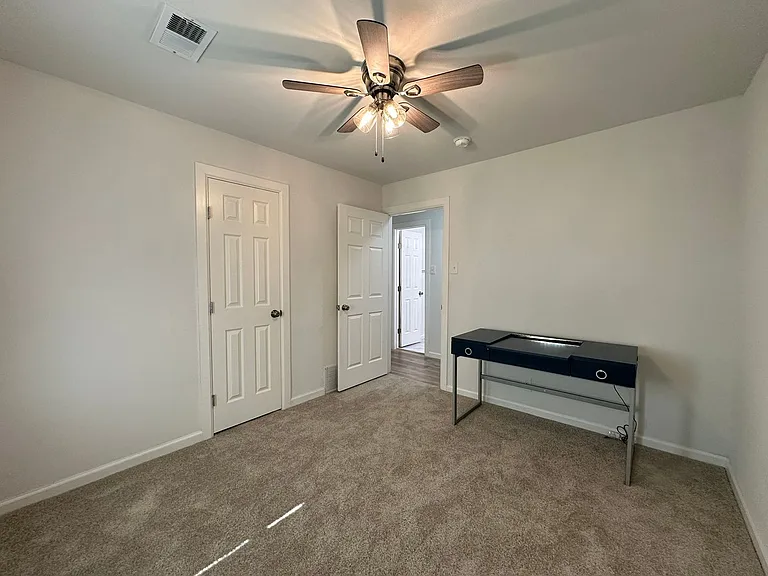 509 Dover Dr — Photo 20