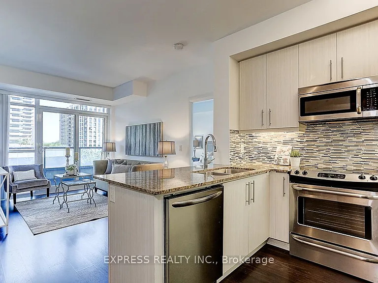 55 Oneida Cres #308 — Photo 11