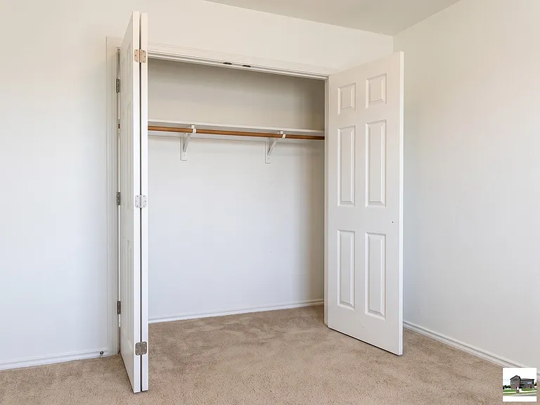 306 Sumac Trl — Photo 6