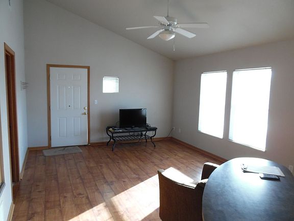 3rd image of 647 Mitchell St #A-2