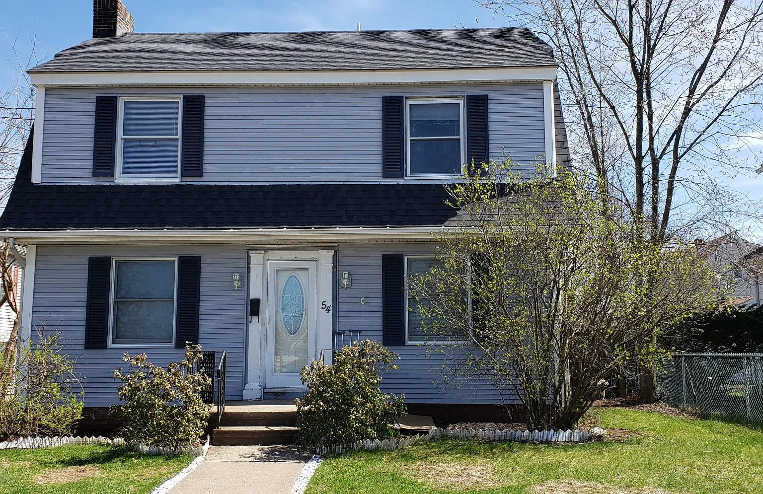 5 bed, 1600 sqft, $2,925 — Photo 2