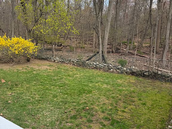 5th image of 743 Newcomb Rd #1