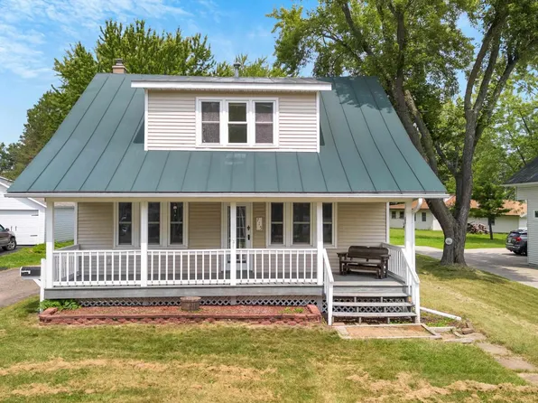 715 West BLODGETT STREET, Marshfield, WI 54449