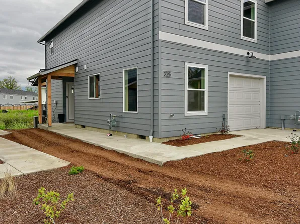 257 Dano Dr, Phoenix, OR 97535