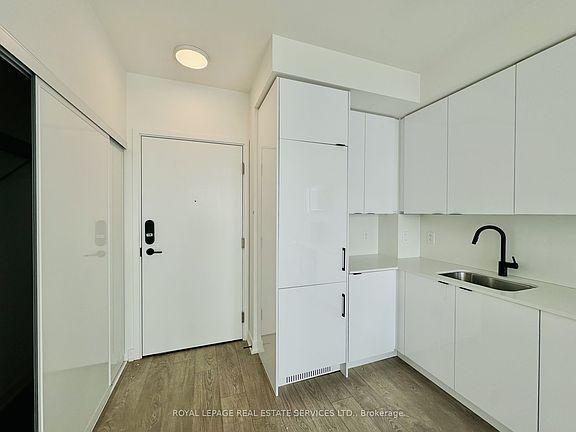 4th image of 225 Malta Ave #2106