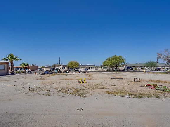 2nd image of 813 E SIESTA Drive #22