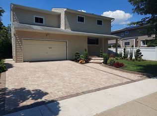 3422 Milburn Ave, Baldwin, NY 11510