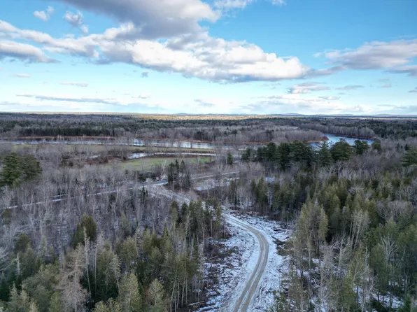 20 River Road, Maxfield, ME 04448