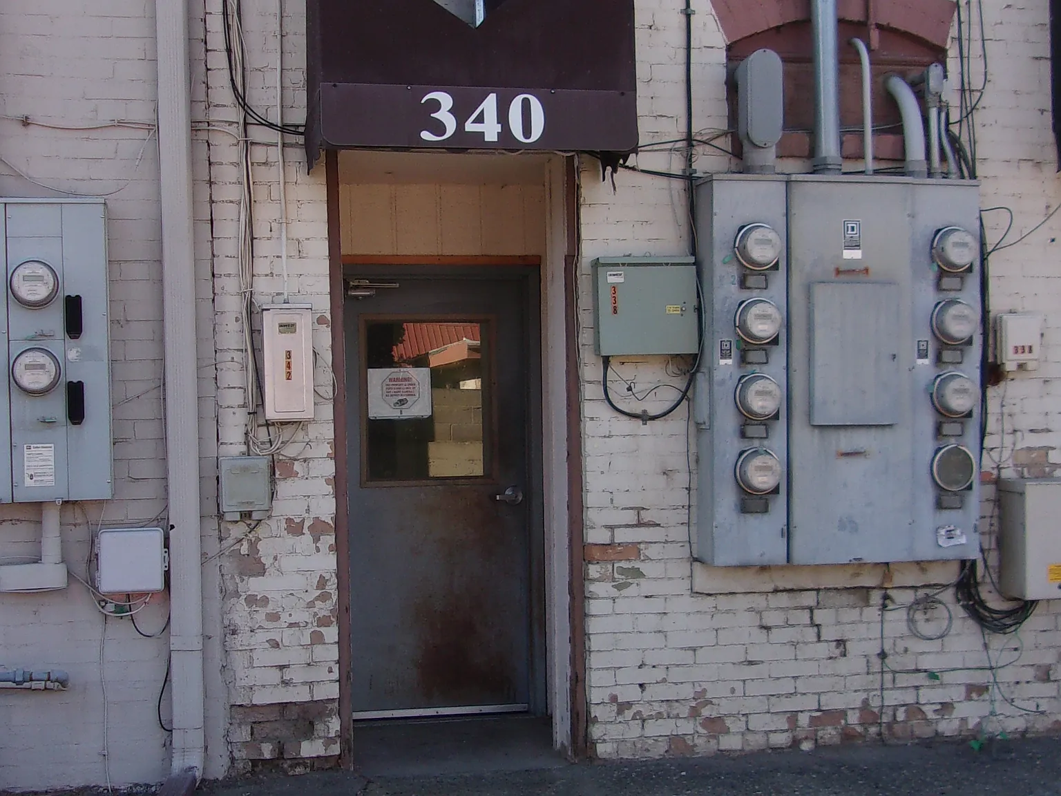 2 bed, 750 sqft, $1,300 — Photo 1