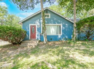 401 Blackhawk St, Joliet, IL 60432