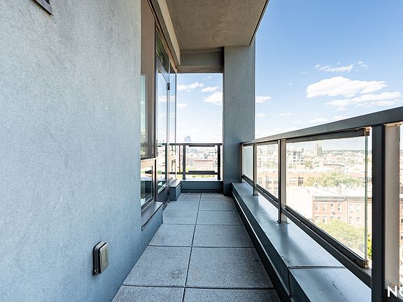 5th image of 321 Wythe Ave #1901