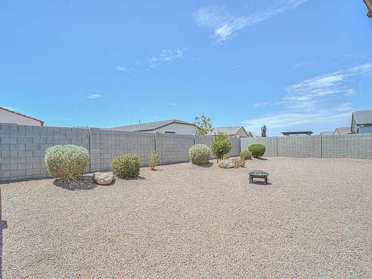 35879 W Santa Barbara Ave — Photo 33