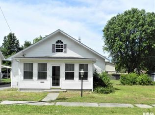 207 W 6th St, West Frankfort, IL 62896