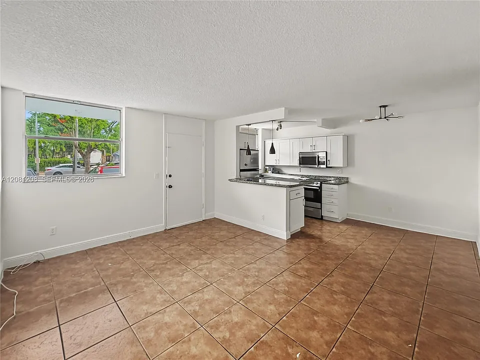 1801 S Treasure Dr #112