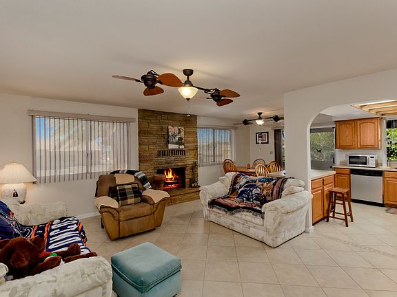 3rd image of 2510 Hillview Pl