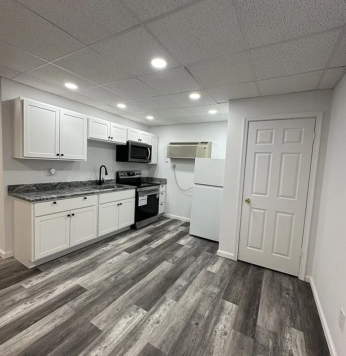 115 E Middle St #2