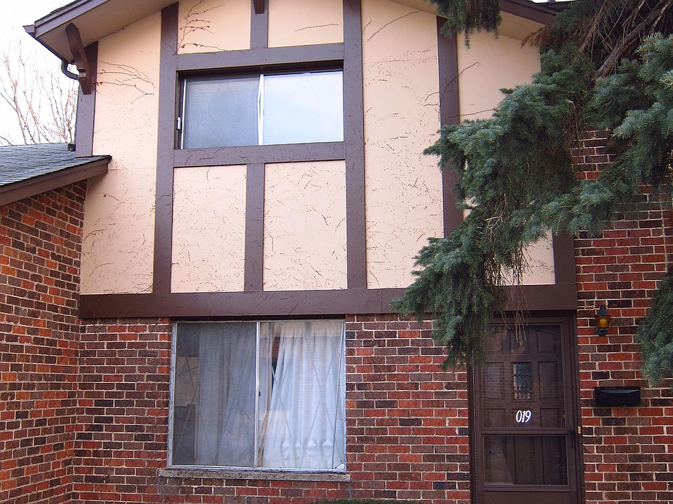 1st image of 18W019 Kirkland Ln