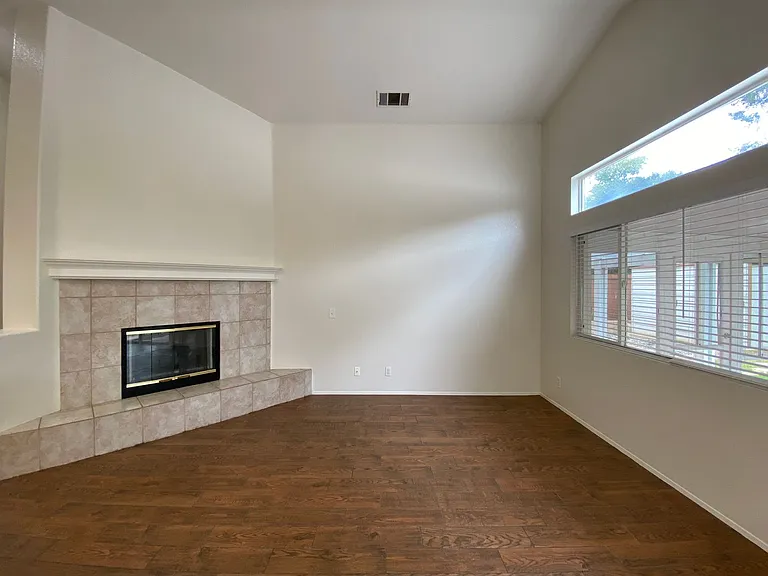 29705 Nandina Dr — Photo 30